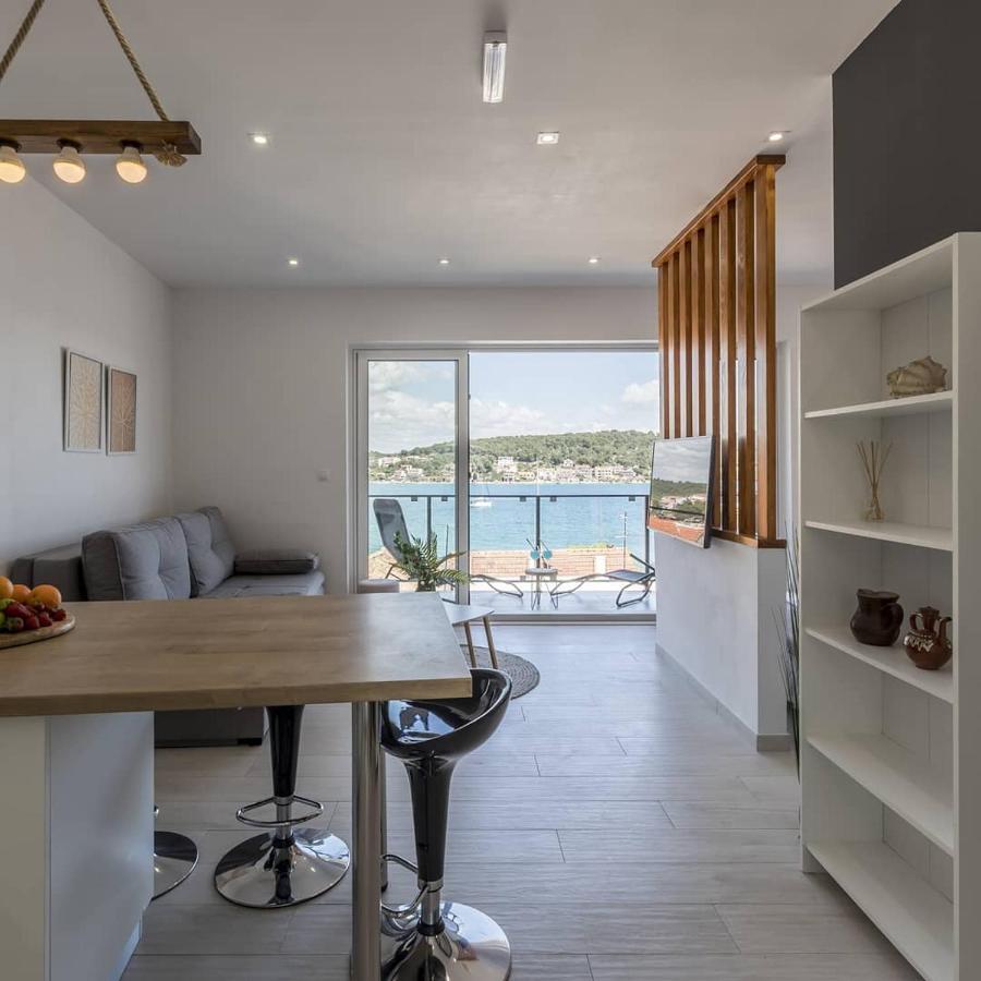Luxury Apartments Skalinada Near Beaches, Tisno - Dalmatia Bagian luar foto