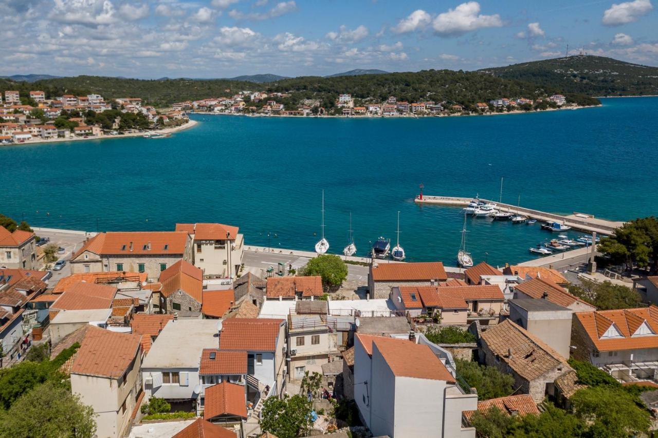 Luxury Apartments Skalinada Near Beaches, Tisno - Dalmatia Bagian luar foto