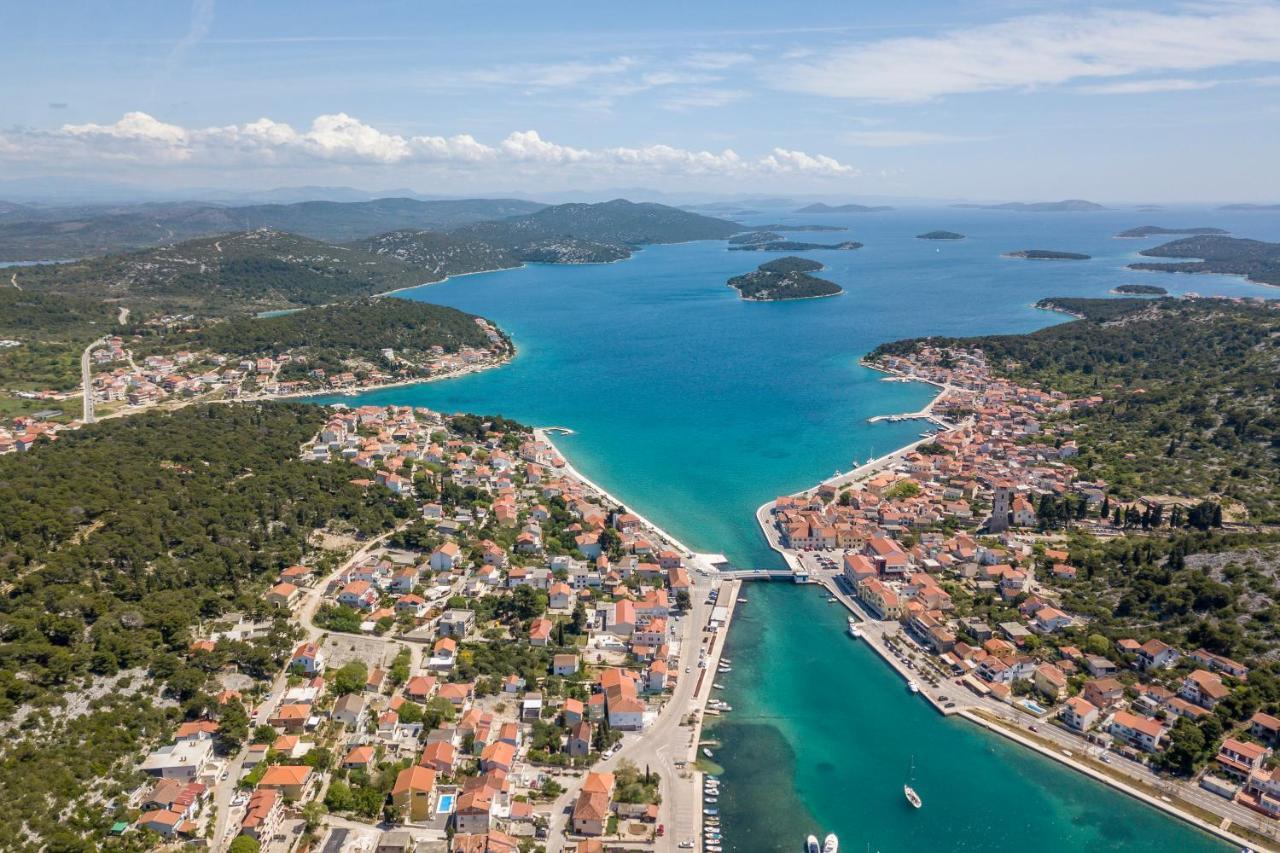Luxury Apartments Skalinada Near Beaches, Tisno - Dalmatia Bagian luar foto