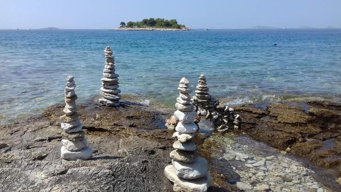 Luxury Apartments Skalinada Near Beaches, Tisno - Dalmatia Bagian luar foto